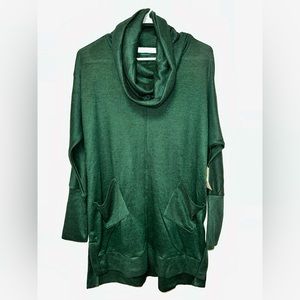 Dark green long sleeve retrology Sweater